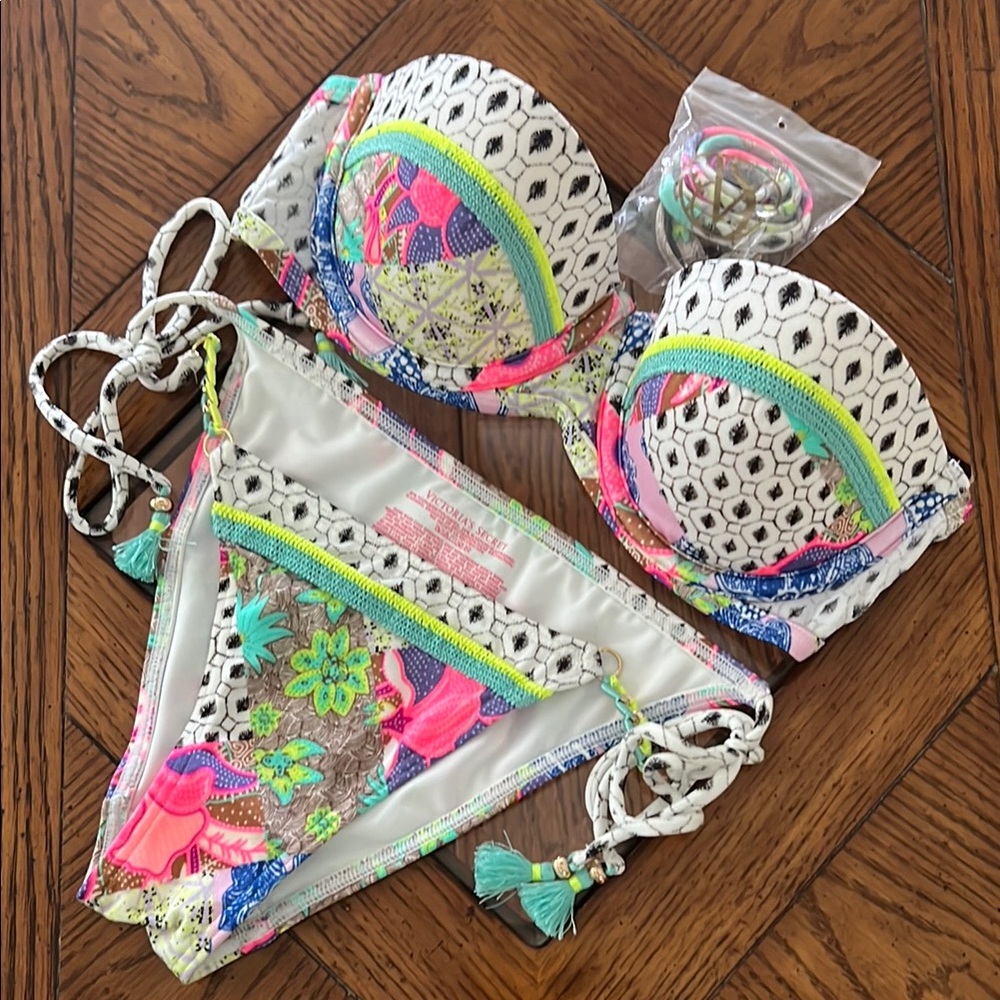 SALE! Victoria's Secret Multicolor Bikini Set
